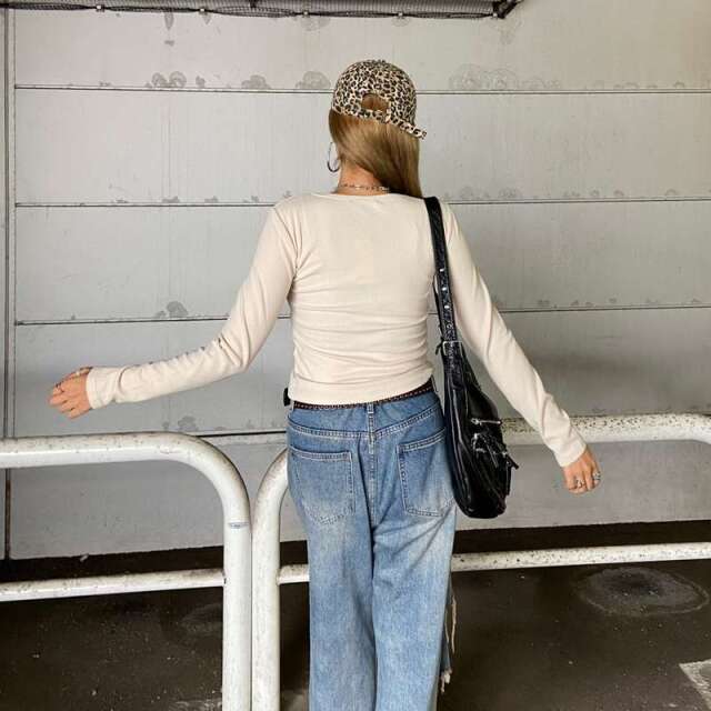 アンサンブル風レースアップトップス