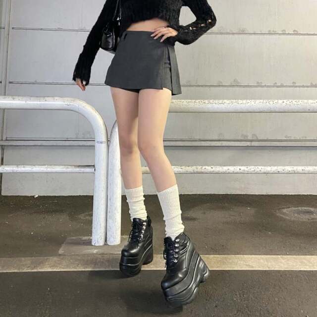 スリットスカパン