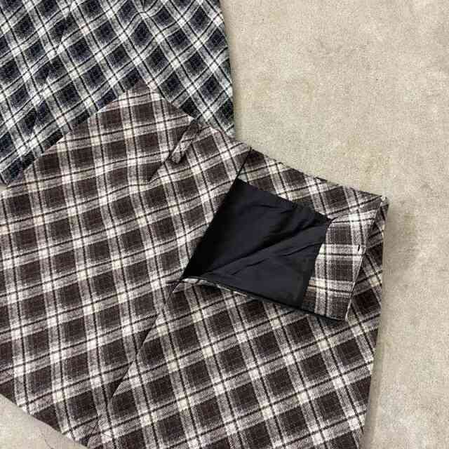 チェックミニスカート