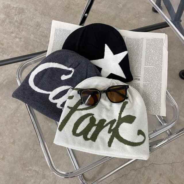 リバーシブルロゴビーニー