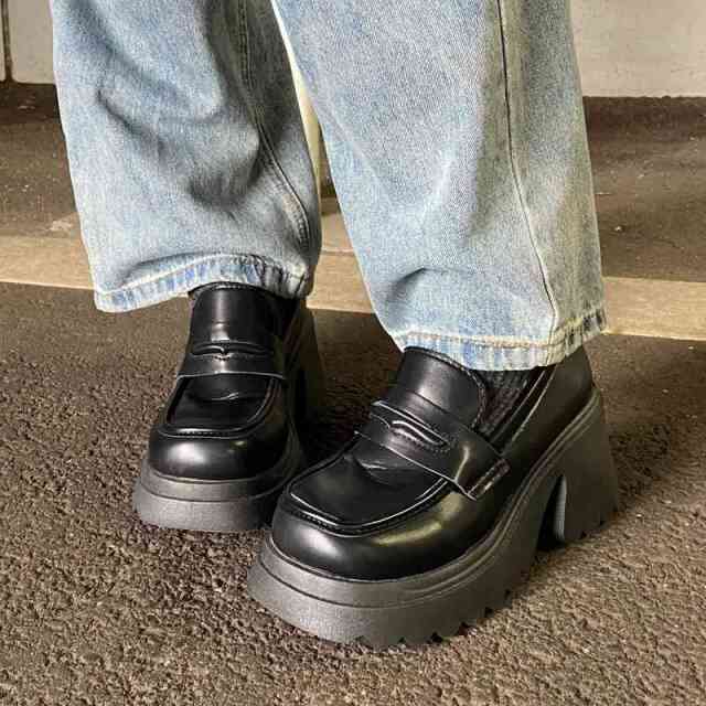厚底ローファー