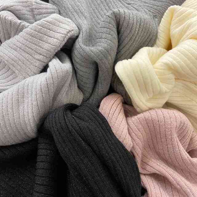 ラメ袖フレアニットトップス