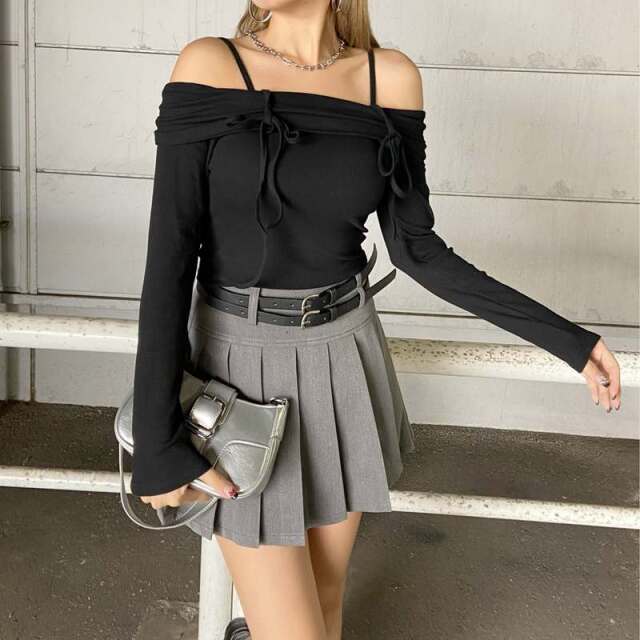 リブオフショルダートップス