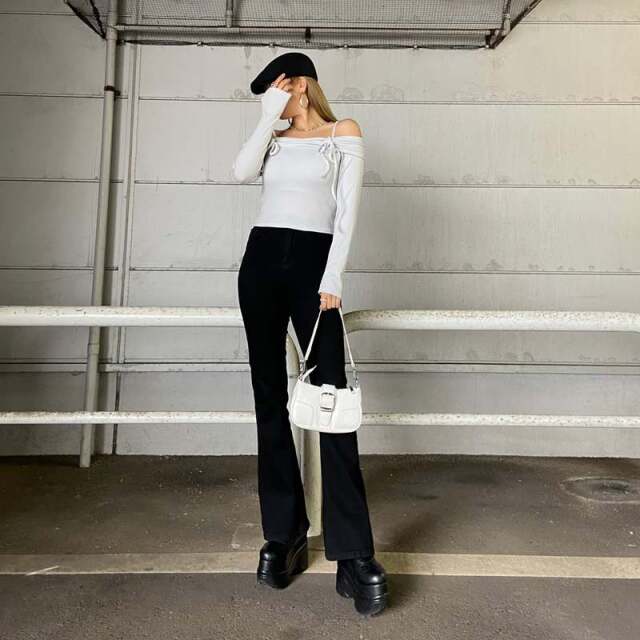 リブオフショルダートップス