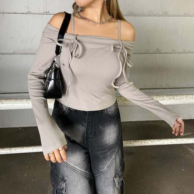 リブオフショルダートップス