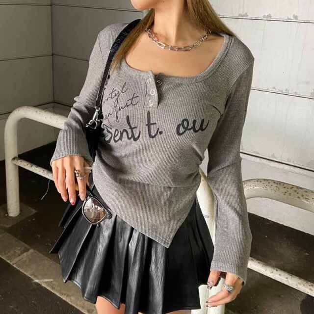 イレギュラーヘムロゴトップス