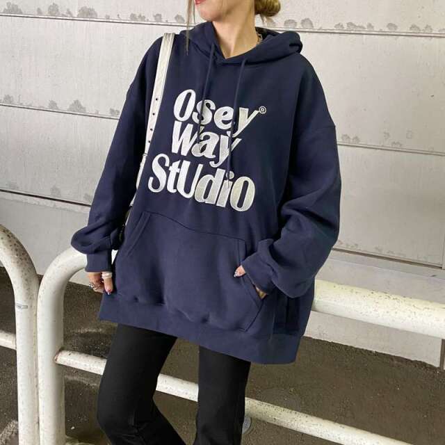 ビッグロゴ刺繍フードチュニック