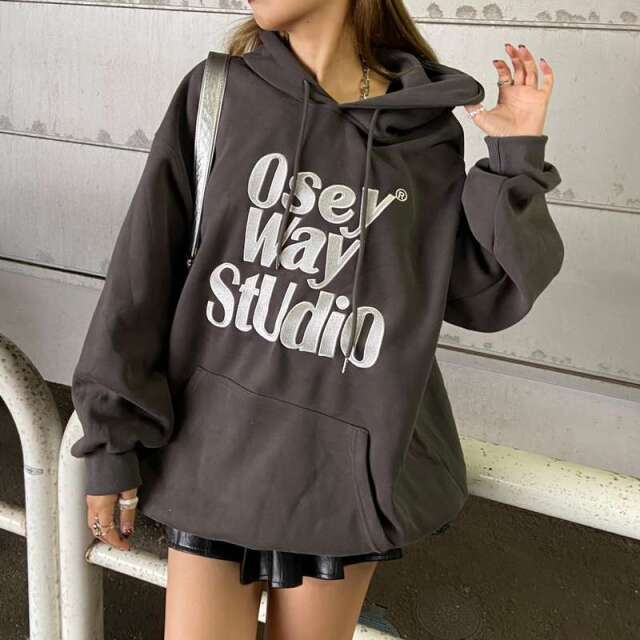 ビッグロゴ刺繍フードチュニック