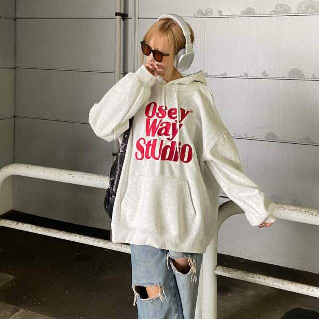 ビッグロゴ刺繍フードチュニック