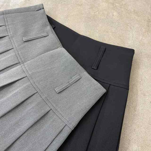 2ベルト付きタックスカート