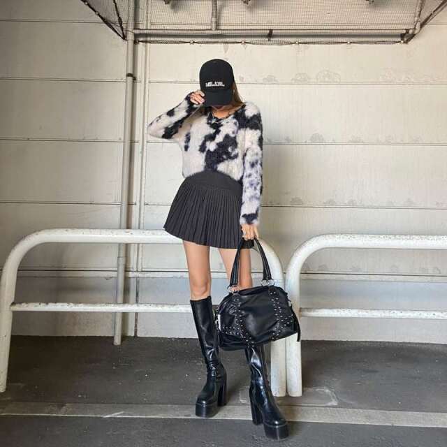 プリーツスカート