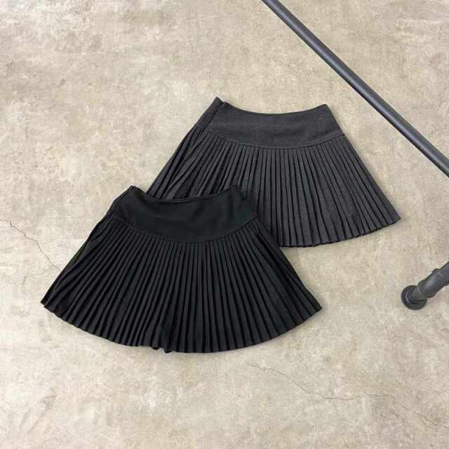プリーツスカート