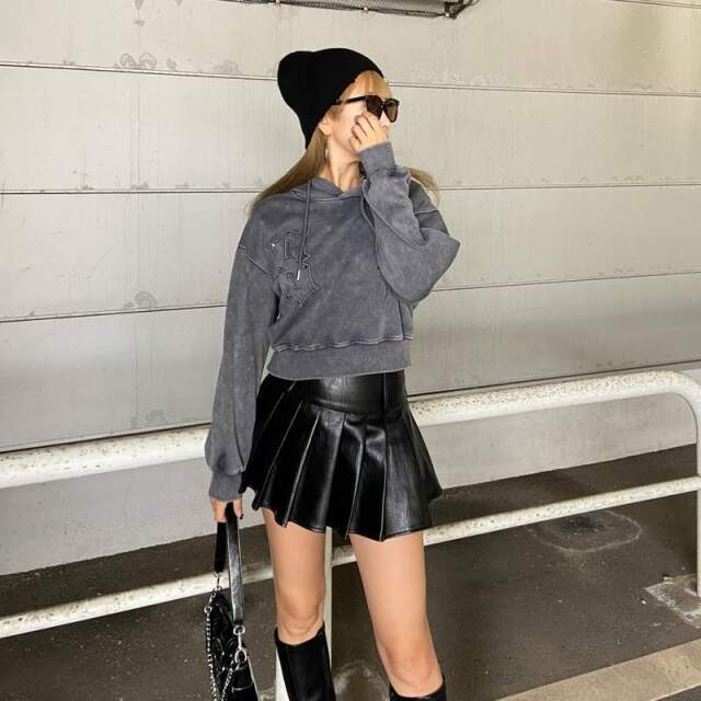 スタッズブリーチロゴフードショート