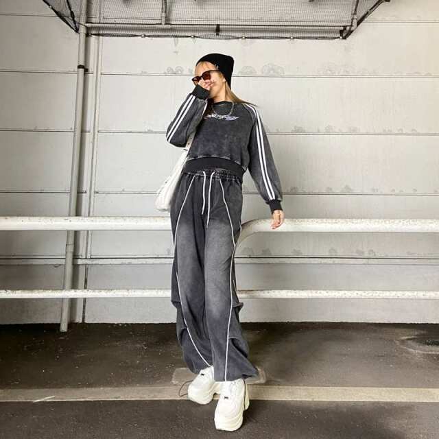 刺繍ロゴラインプルオーバー