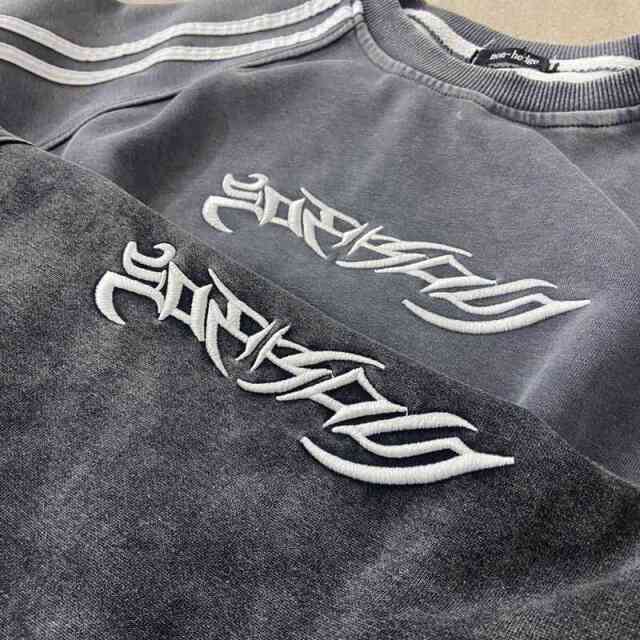 刺繍ロゴラインプルオーバー