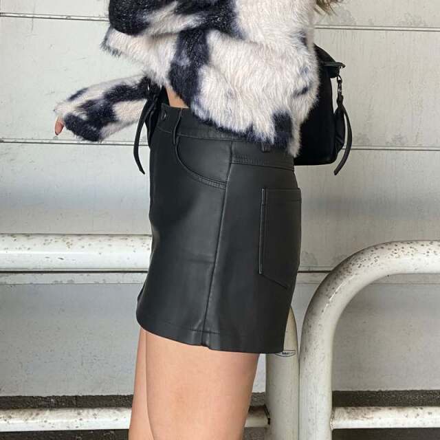 ヴィンテージライク合成皮革スカパン