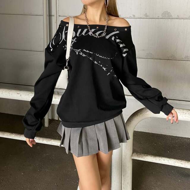 ハトメオフショルプルオーバー