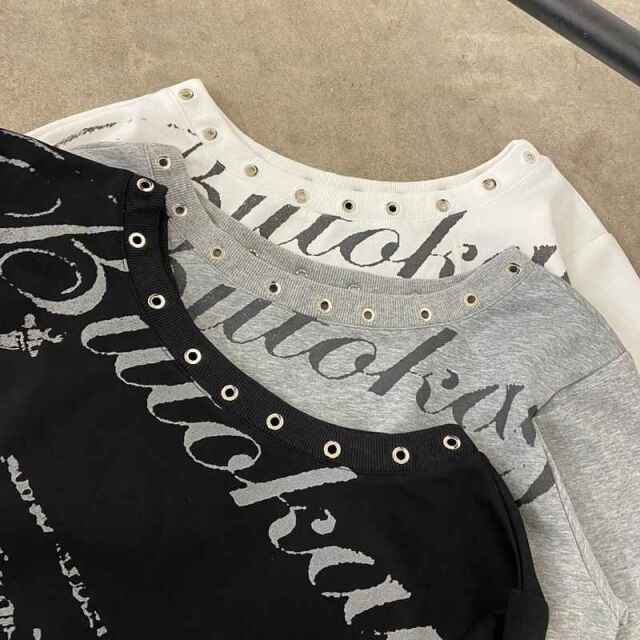 ハトメオフショルプルオーバー