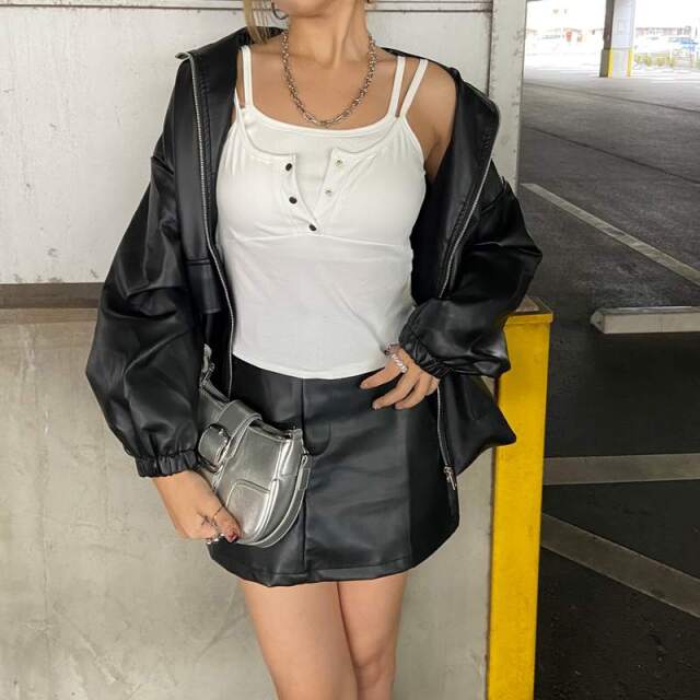 シルバーボタンアンサンブル風キャミソール