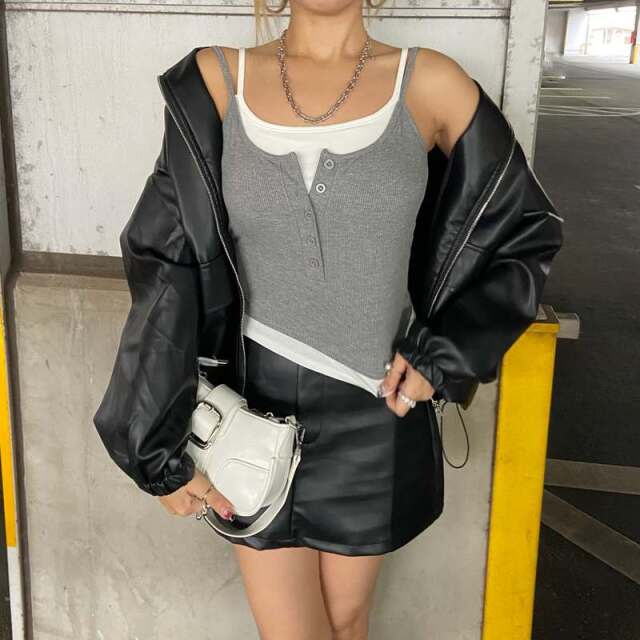 ボタンヘンリーアンサンブル風キャミソール