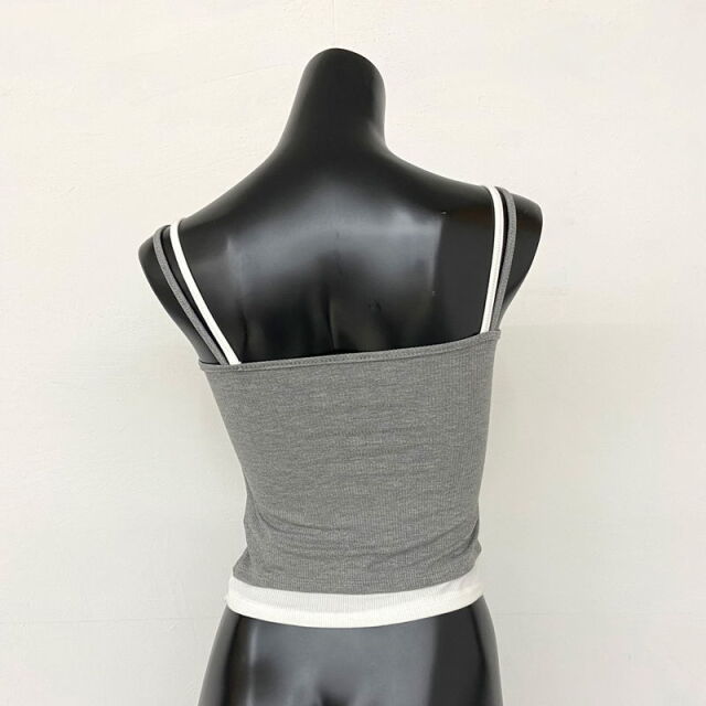 ボタンヘンリーアンサンブル風キャミソール