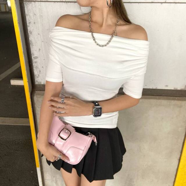 オフショルダーサイドドロストTシャツ