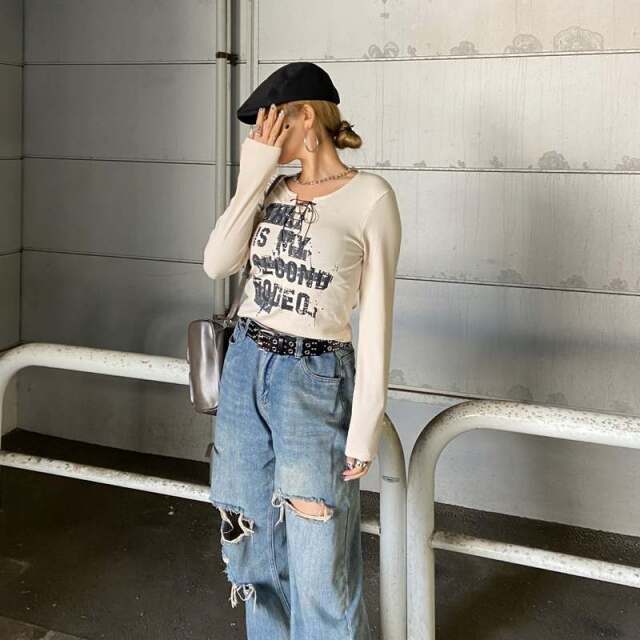 ロゴレースアップTシャツ