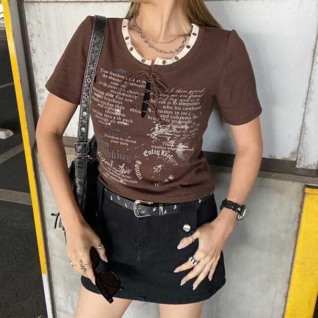 アンサンブル風ロゴレースアップTシャツ