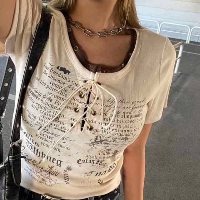 アンサンブル風ロゴレースアップTシャツ