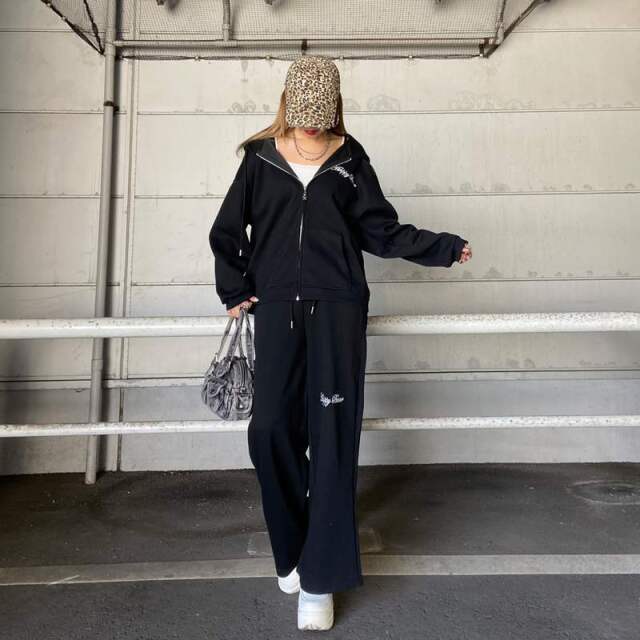 刺繍ロゴZIPパーカー・パンツセットアップ