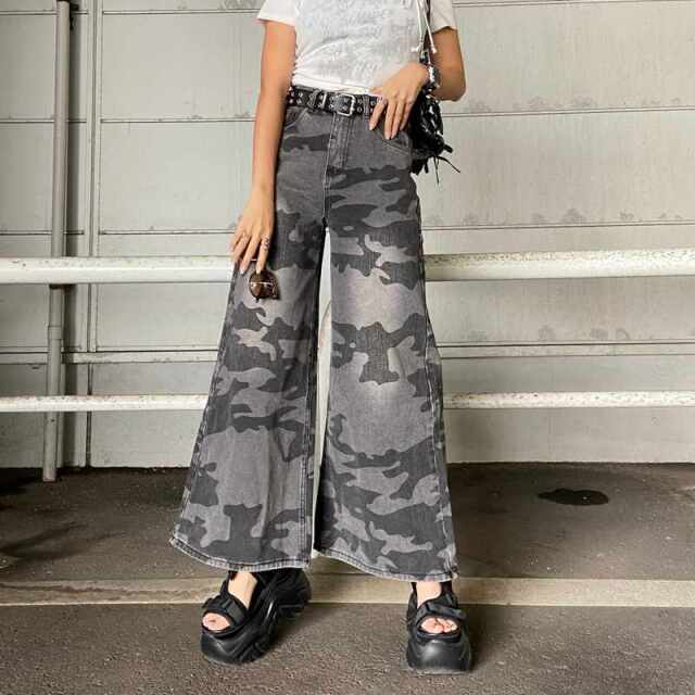 スターベルト付き迷彩ワイドパンツ