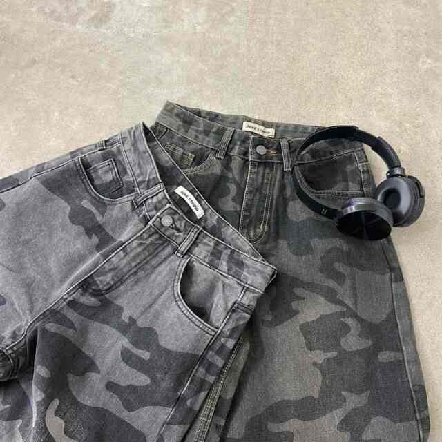 スターベルト付き迷彩ワイドパンツ