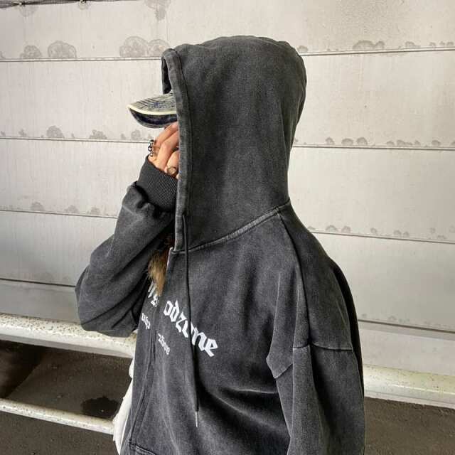 ブリーチZIPビッグパーカー