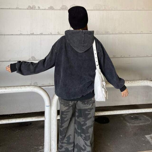 ブリーチZIPビッグパーカー