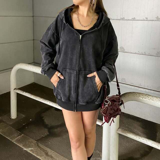 ブリーチZIPビッグパーカー