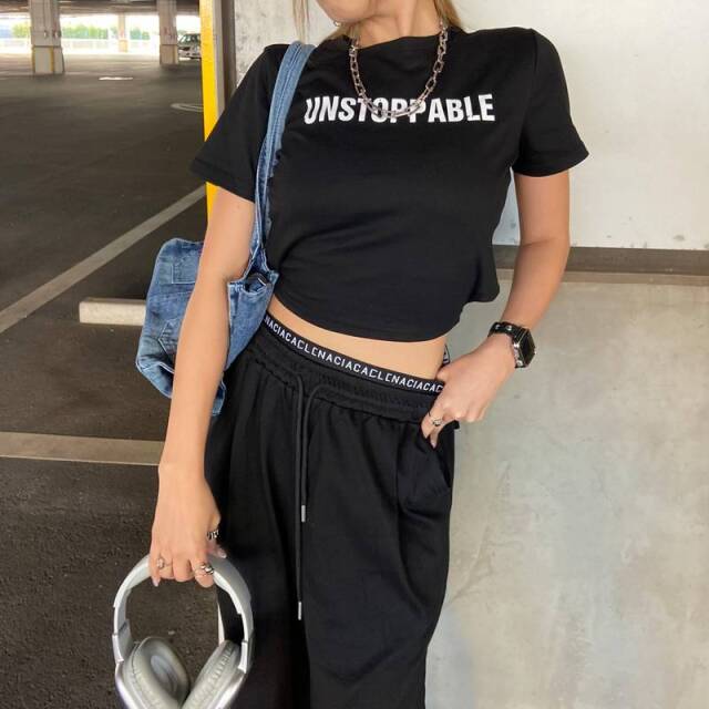 ウエストロゴワイドパンツ・Tシャツセットアップ