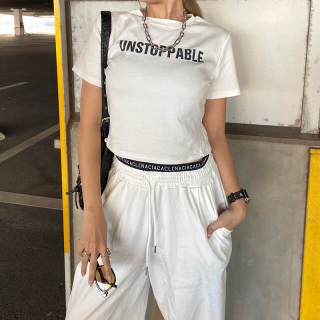 ウエストロゴワイドパンツ・Tシャツセットアップ
