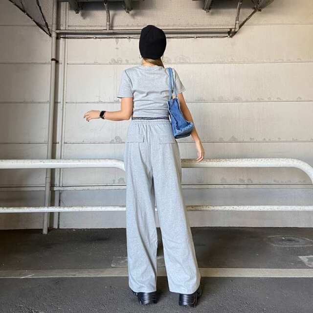 ウエストロゴワイドパンツ・Tシャツセットアップ