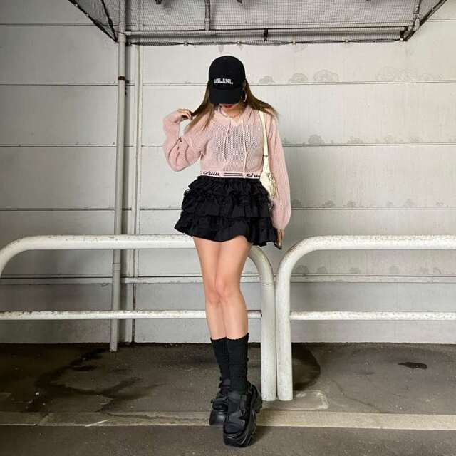 裾ロゴ透かし編フードプルオーバー