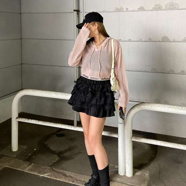 裾ロゴ透かし編フードプルオーバー