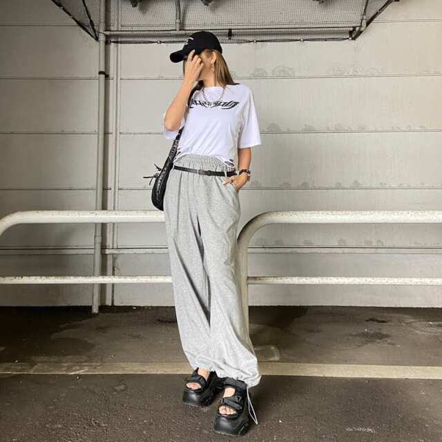 ベルト付きスタッズカットワイドパンツ