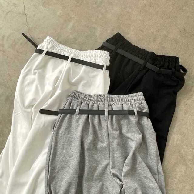 ベルト付きスタッズカットワイドパンツ