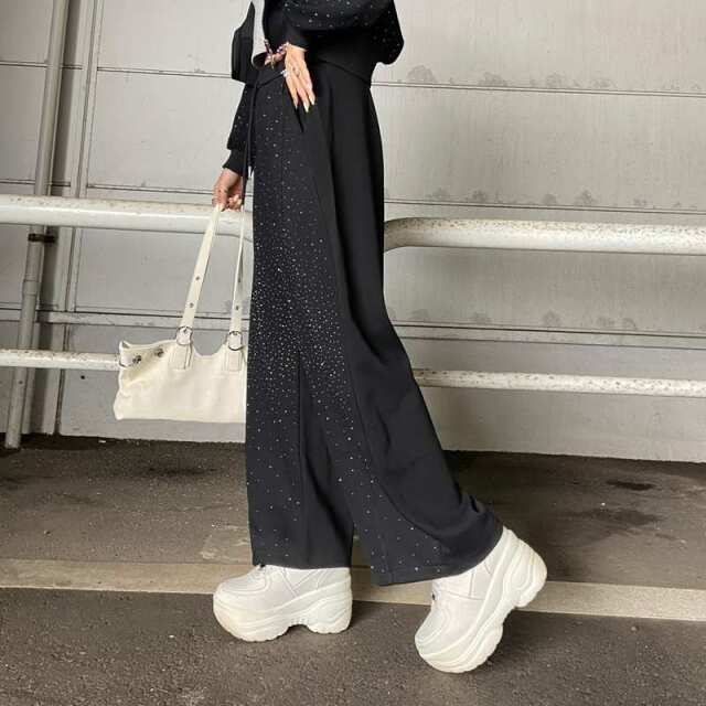 ストーンカットカーブパンツ