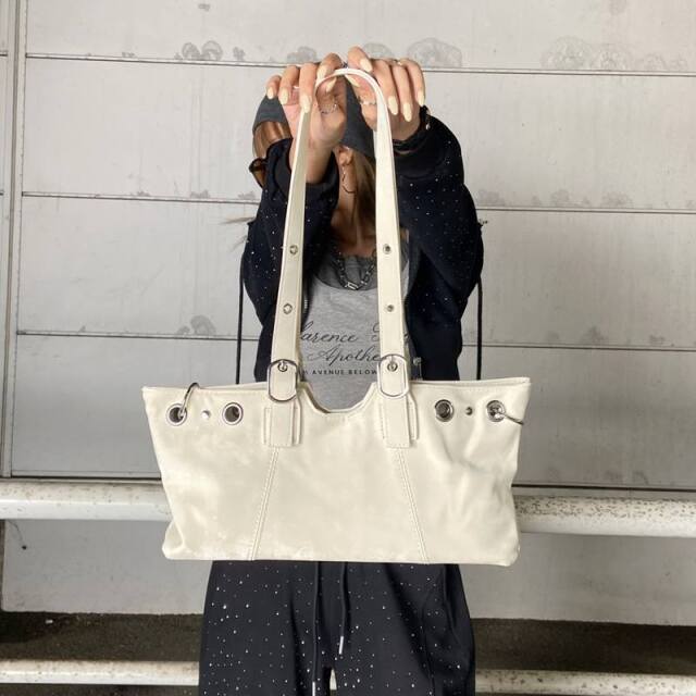 ハトメリングトートバッグ