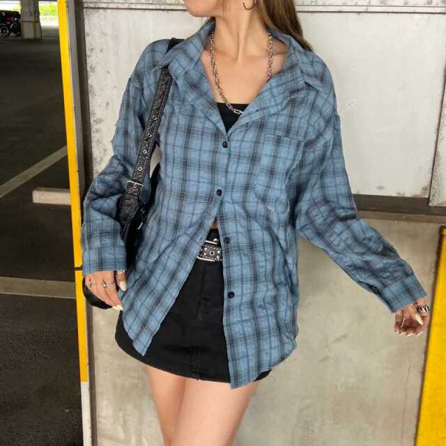 チェックシャツ