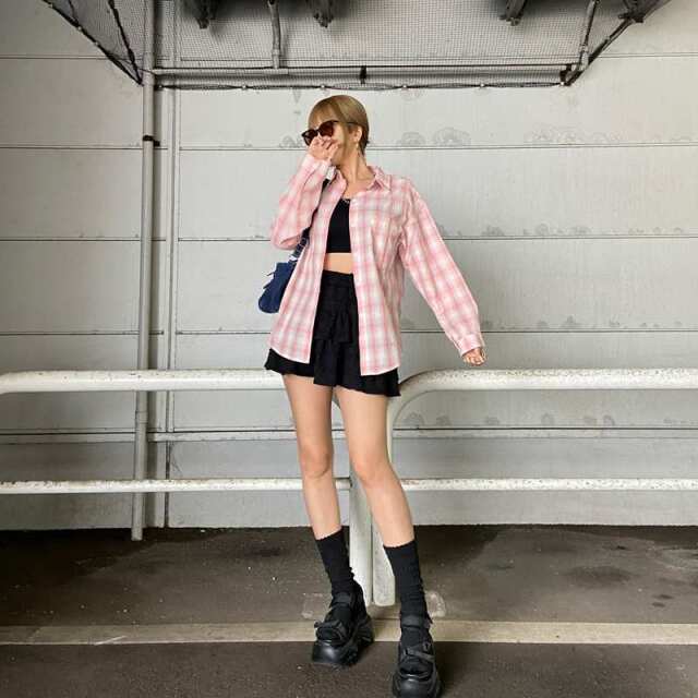 チェックシャツ