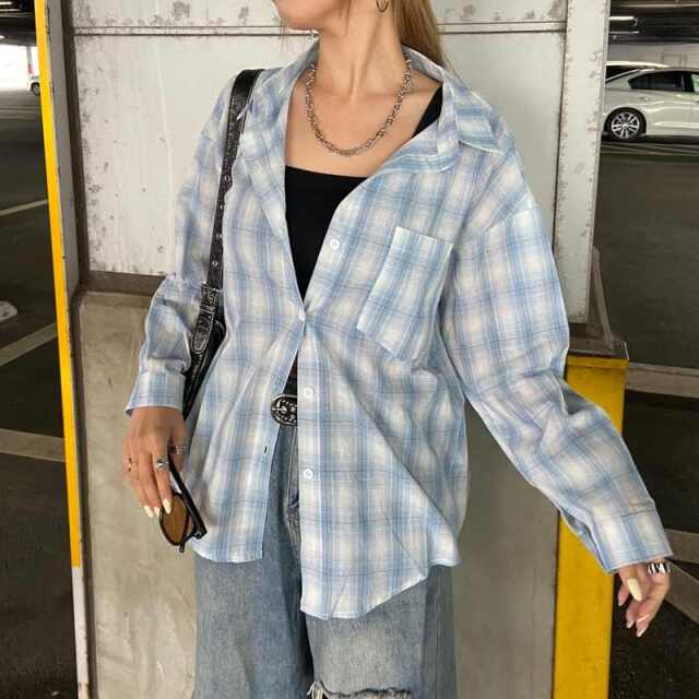 チェックシャツ
