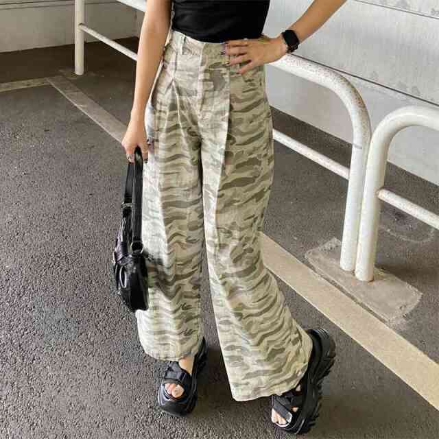 迷彩ワイドパンツ