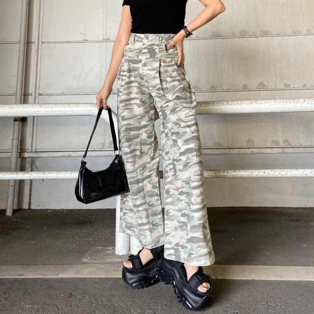 迷彩ワイドパンツ