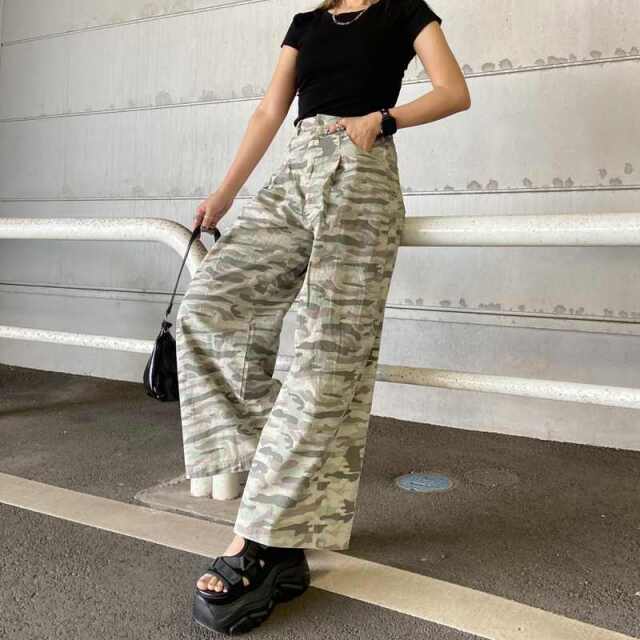 迷彩ワイドパンツ